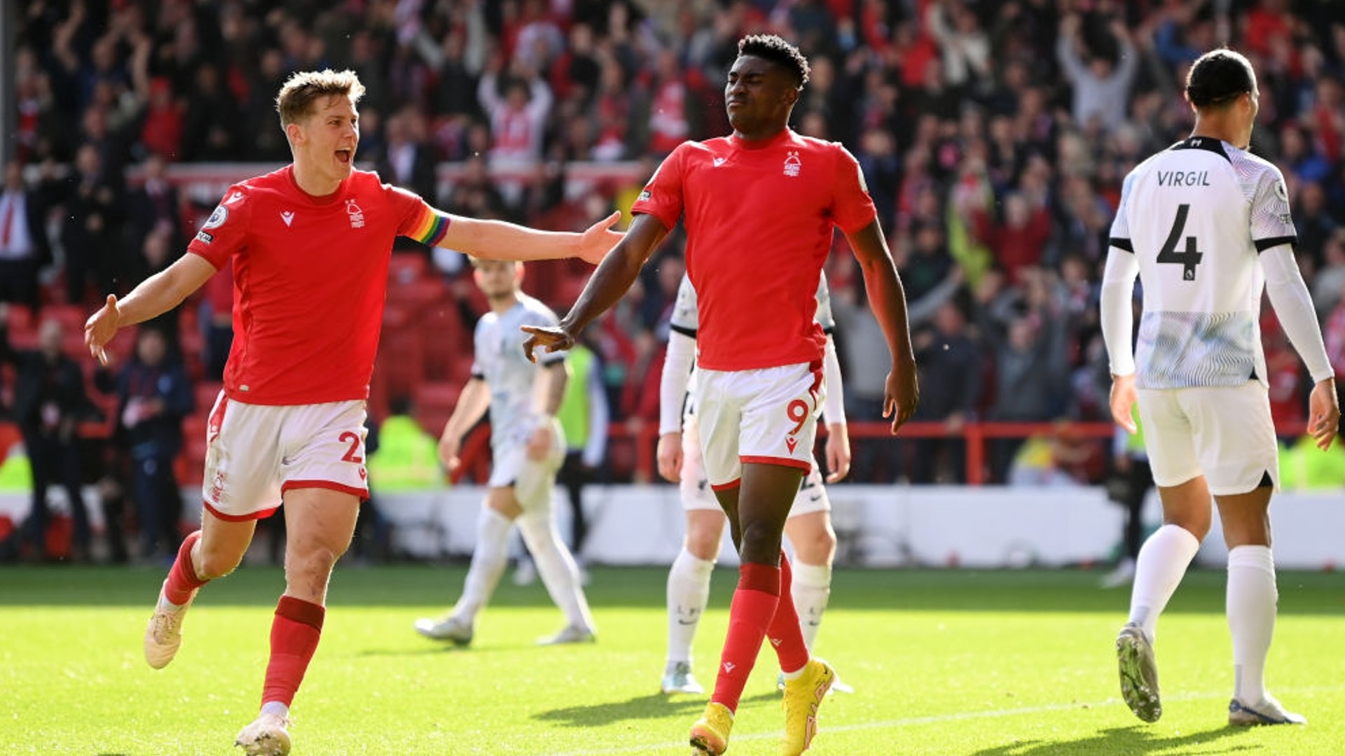 次接受膝盖 次接受膝盖