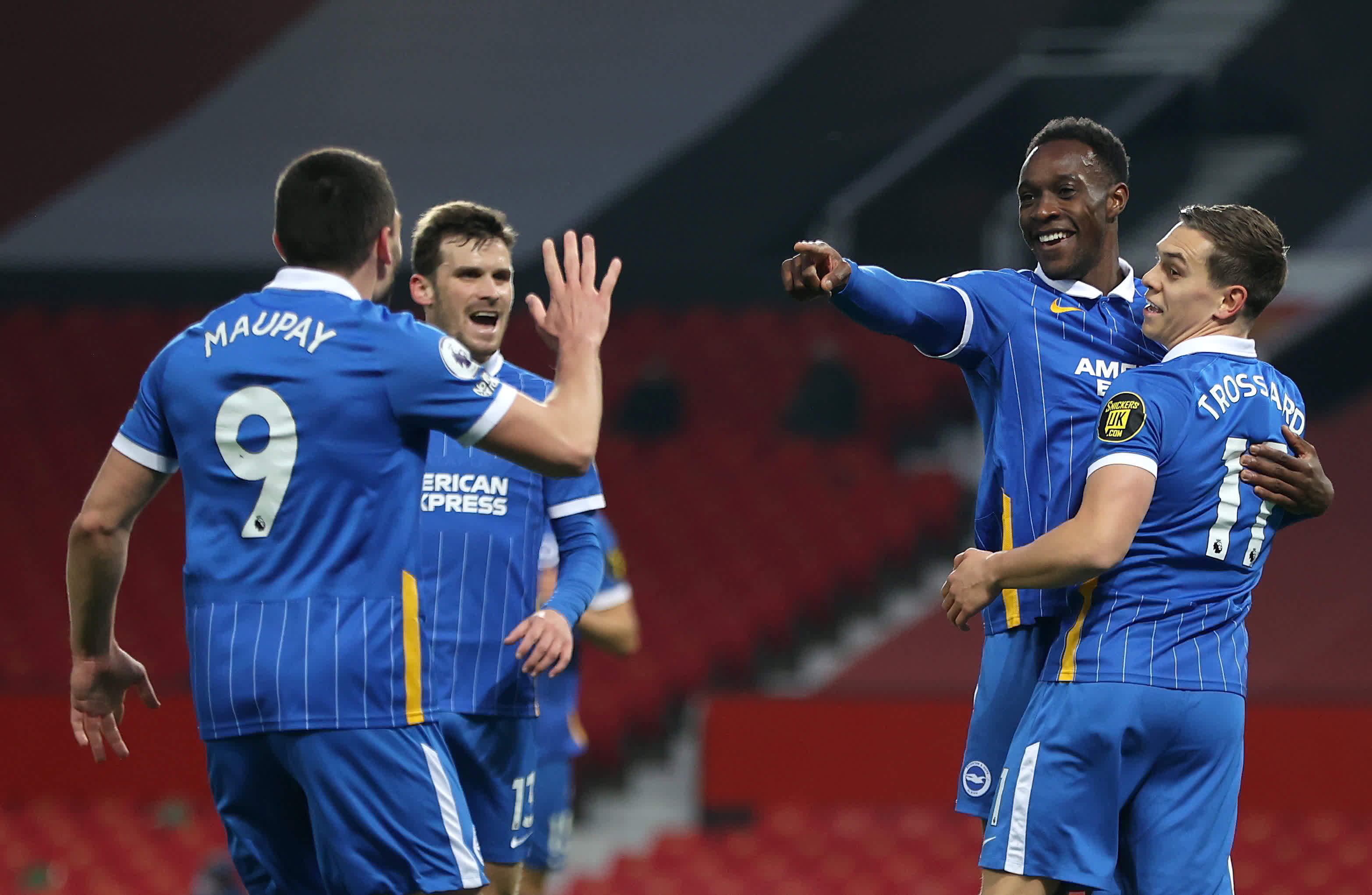 足球作为 足球作为