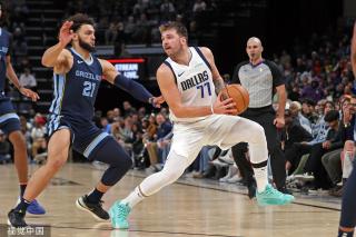 和后卫顽强 和后卫顽强